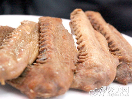 美容养生：１０个“毁容”的洗脸误区