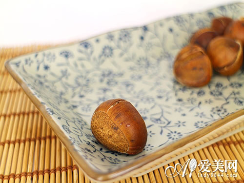 美容养生：１０个“毁容”的洗脸误区