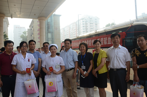 郑州市骨科医院开展无偿献血活动